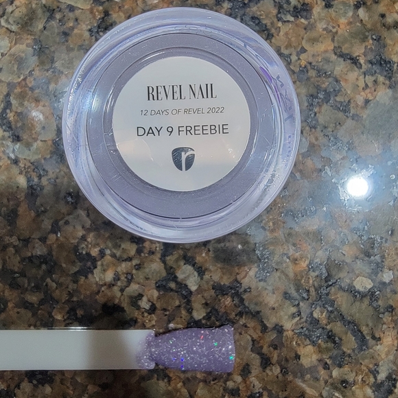 Revel dip powder - Picture 1 of 4